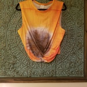 Souk and Sepia crop top - size XL